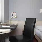 Plaza Am Kurfuerstendamm Otel 3*