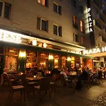 Plaza Am Kurfuerstendamm Otel 3*