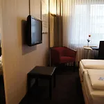 Plaza Am Kurfuerstendamm Otel Berlin