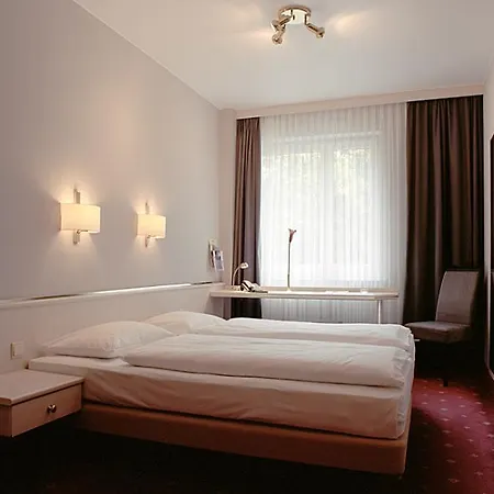 Hotel Plaza Am Kurfuerstendamm Berlino