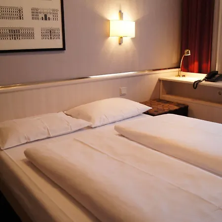 Hotel Plaza Am Kurfuerstendamm Berlino