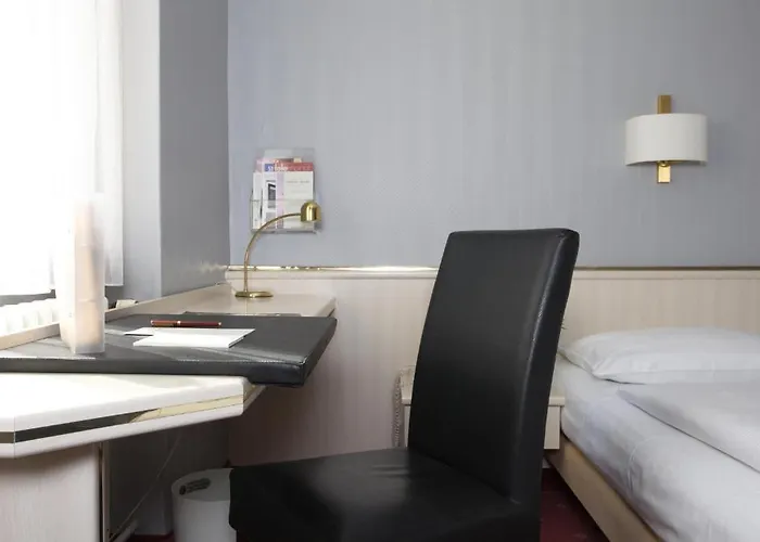 Plaza Am Kurfuerstendamm Hotel 3*