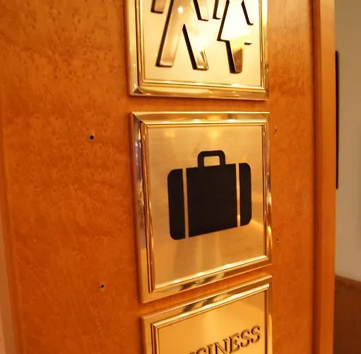 Plaza Am Kurfuerstendamm Hotel 3*