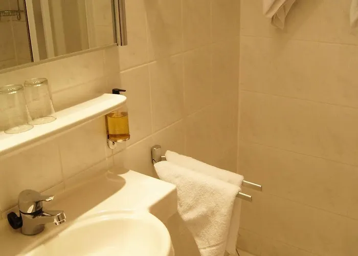 Hotel Plaza Am Kurfuerstendamm 3*