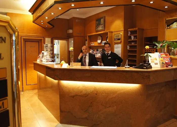 Plaza Am Kurfuerstendamm Otel 3*