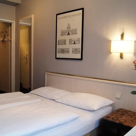 Plaza Am Kurfuerstendamm 3* ベルリン