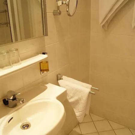 Szálloda Plaza Am Kurfuerstendamm 3*